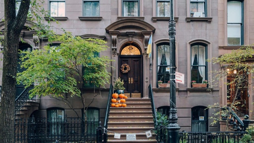 Carrie Bradshaw Apartment